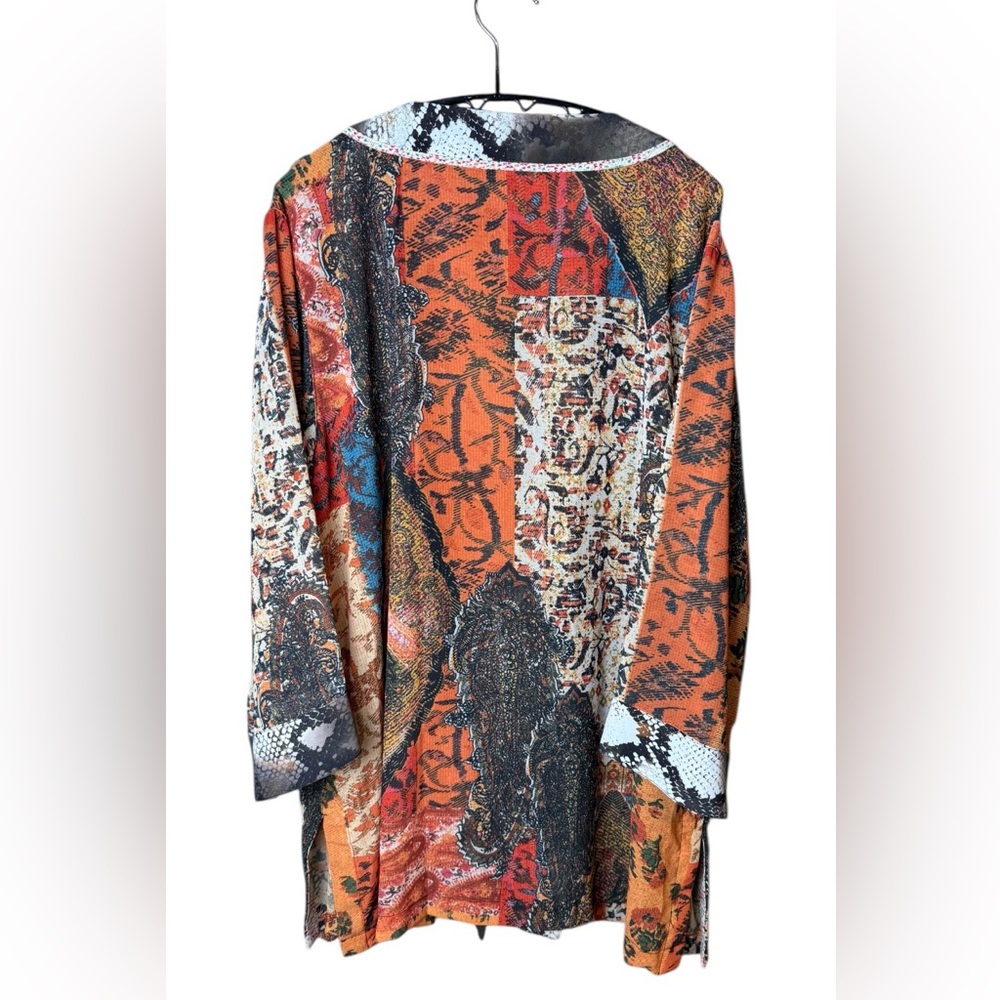 John Mark Beautiful Kimono - Picture 4 of 14
